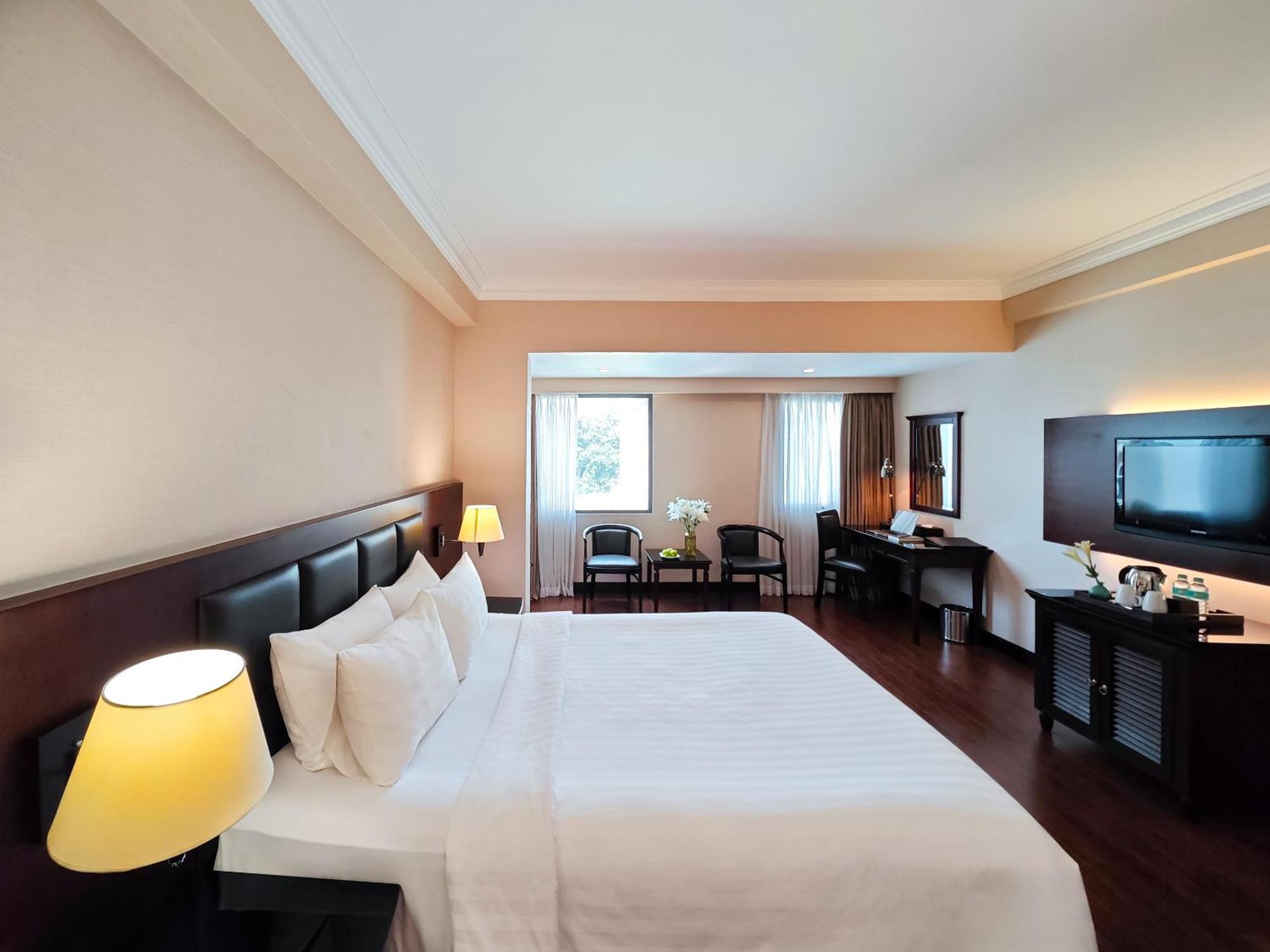 Anthai Saigon Hotel Хошимин Экстерьер фото