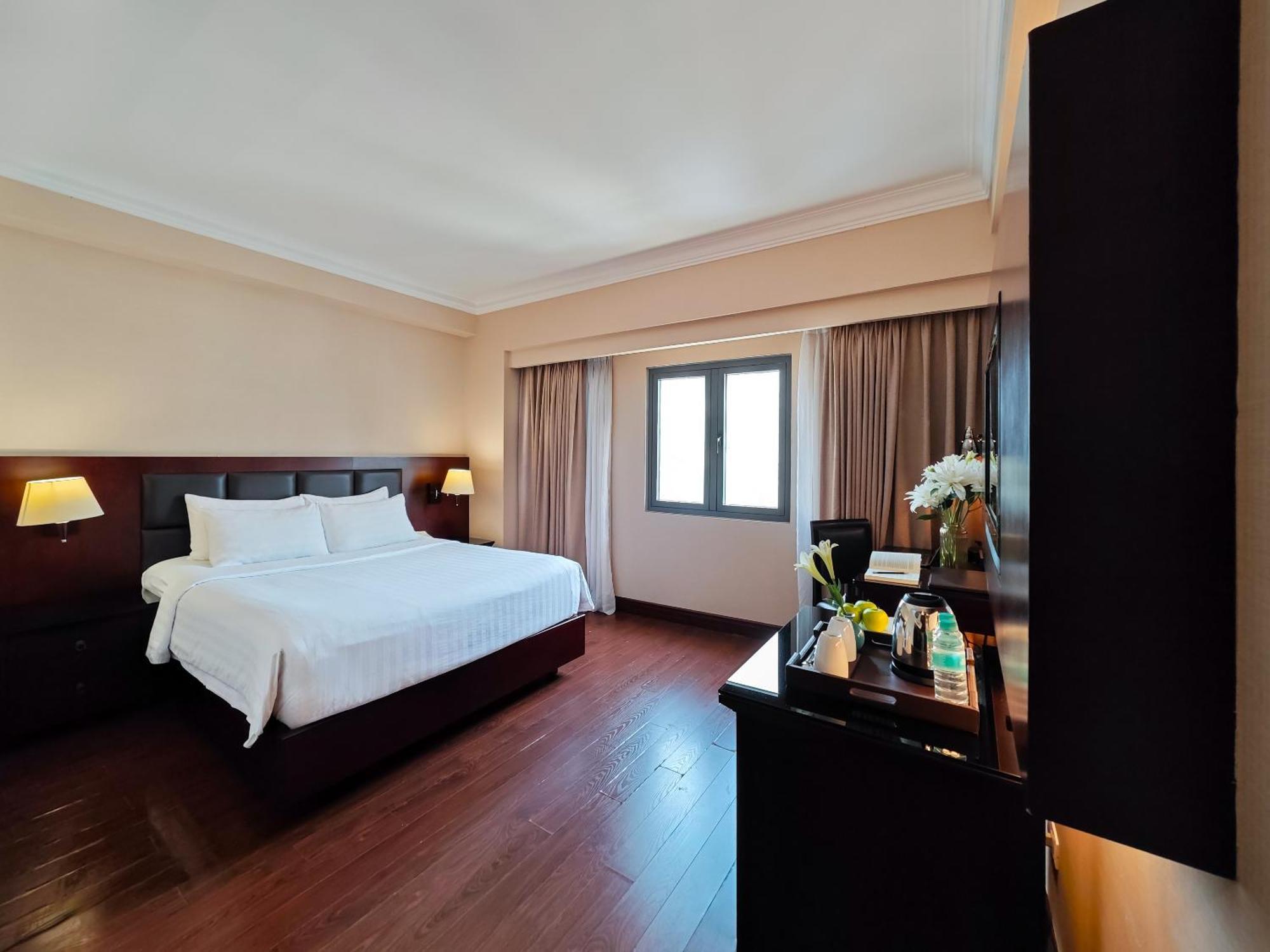 Anthai Saigon Hotel Хошимин Экстерьер фото