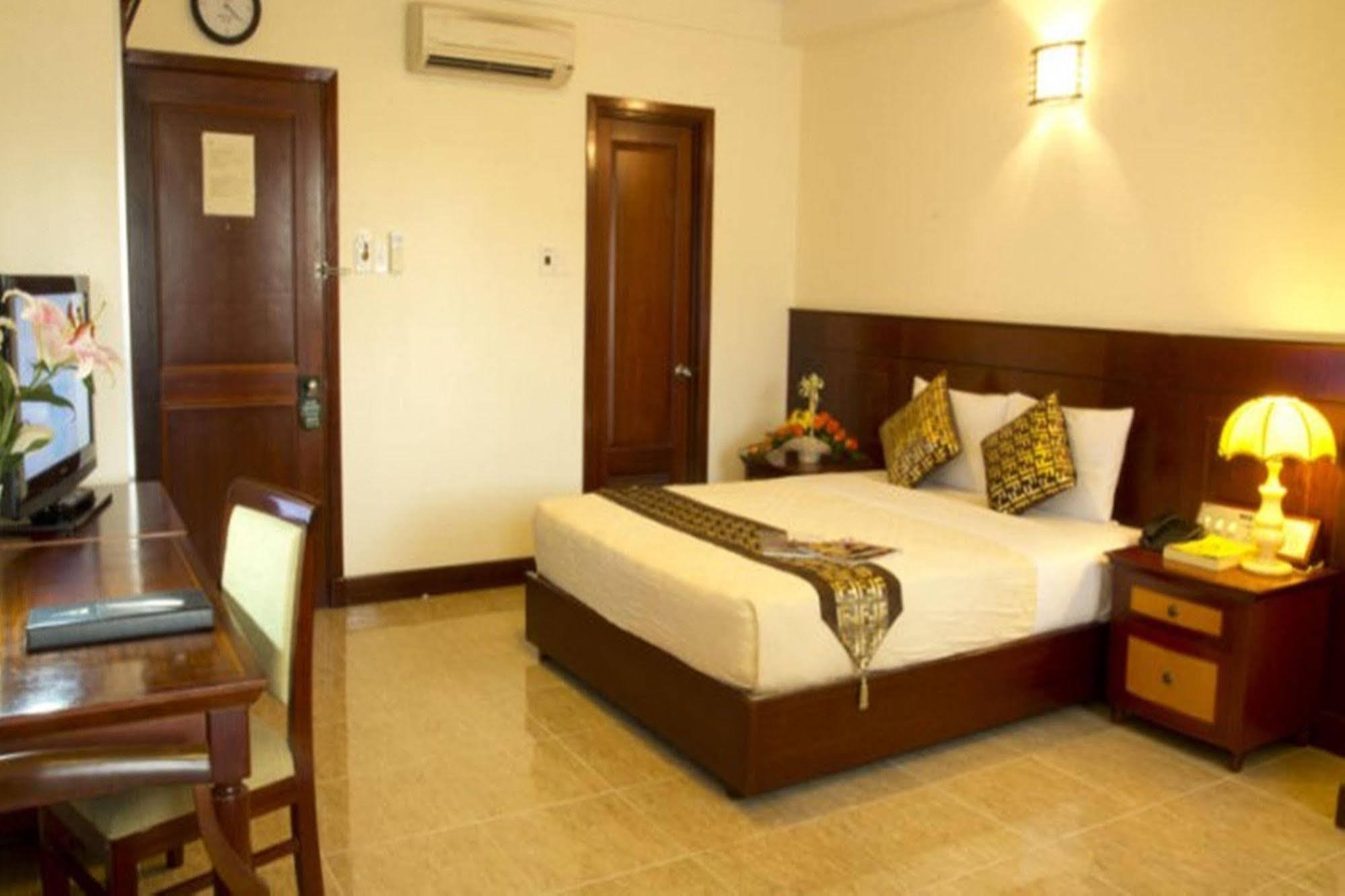 Anthai Saigon Hotel Хошимин Экстерьер фото