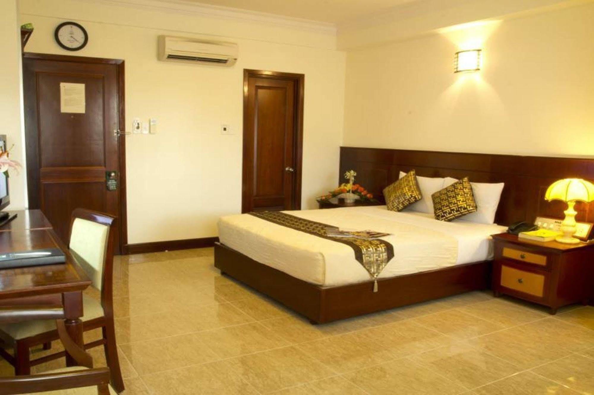 Anthai Saigon Hotel Хошимин Экстерьер фото