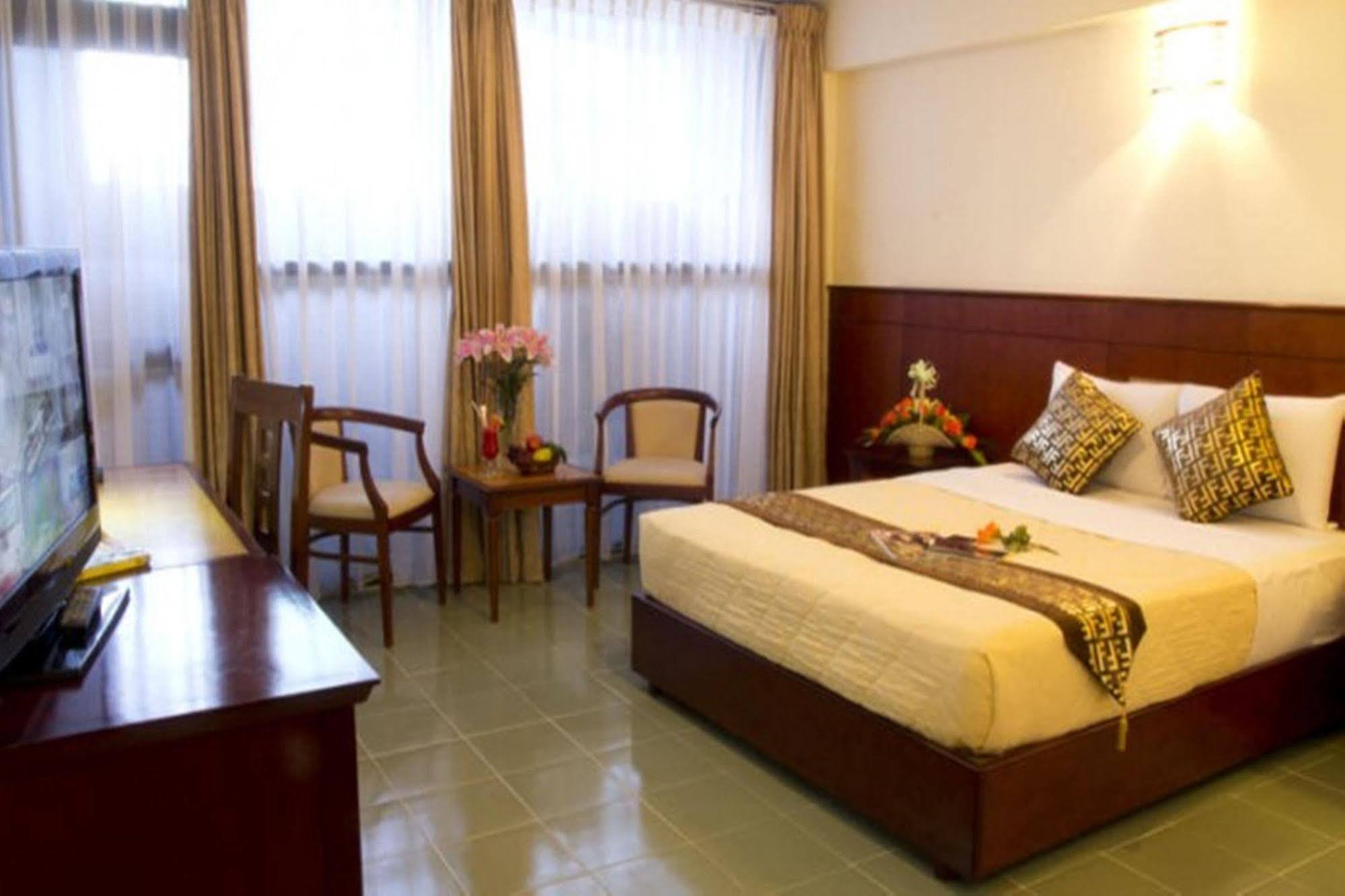 Anthai Saigon Hotel Хошимин Экстерьер фото