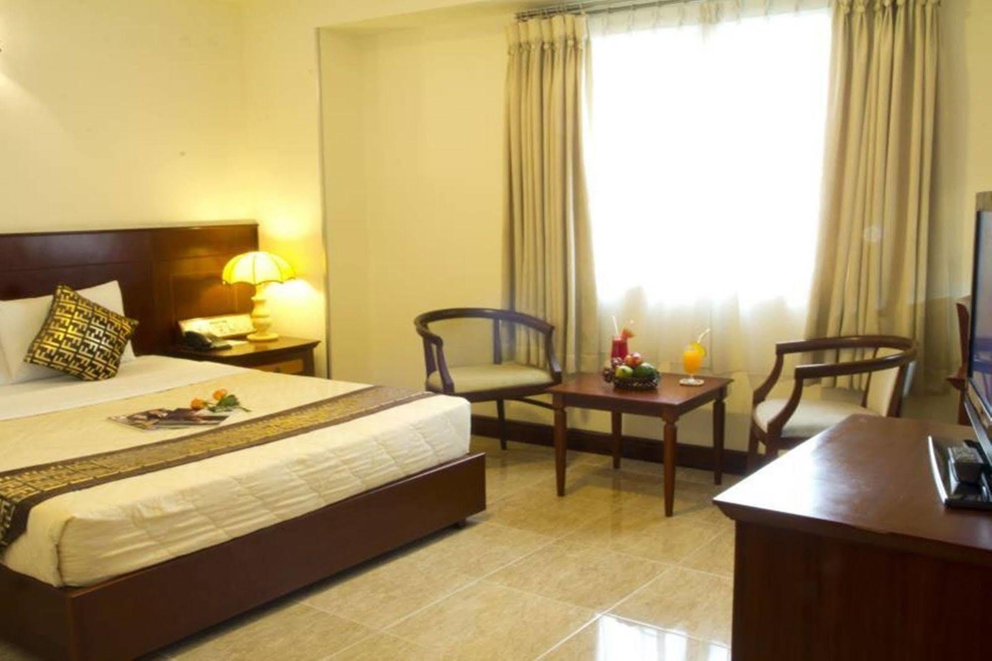 Anthai Saigon Hotel Хошимин Экстерьер фото