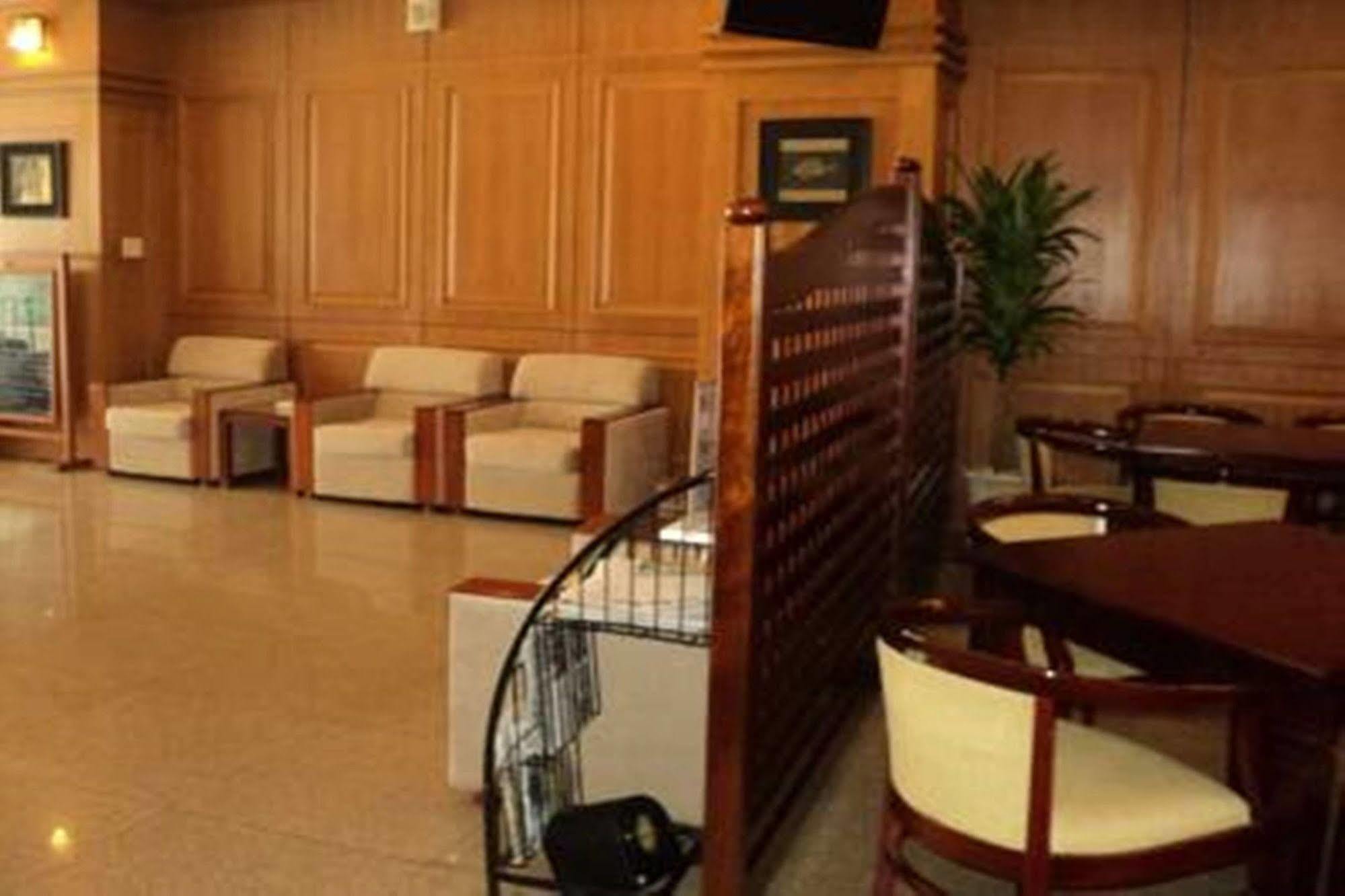 Anthai Saigon Hotel Хошимин Экстерьер фото